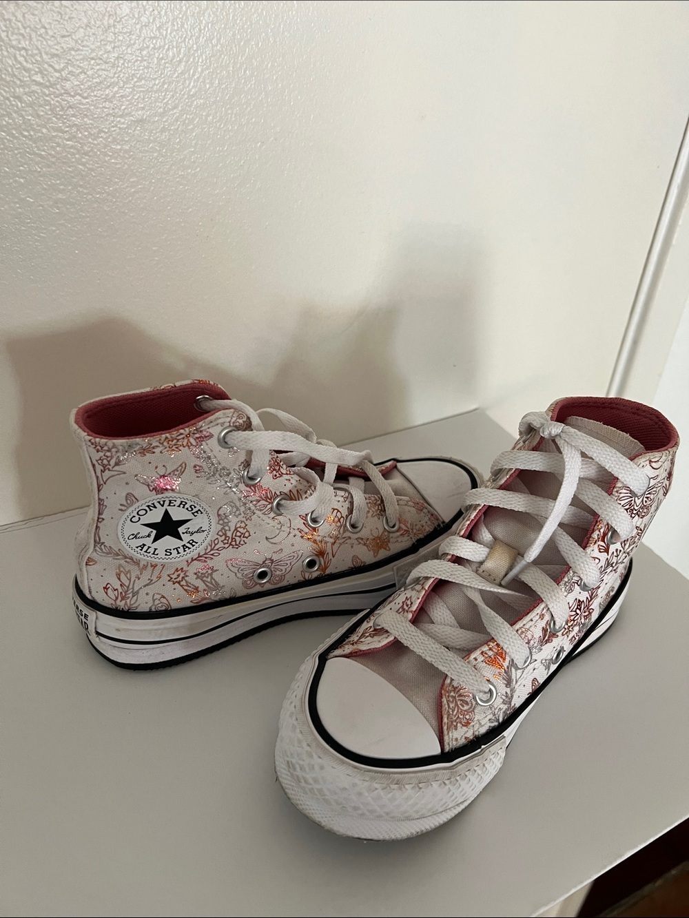 Converse Kids White Floral High-Top Sneakers with Pink Lining